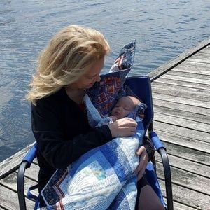 Meet your Posher, Elaine